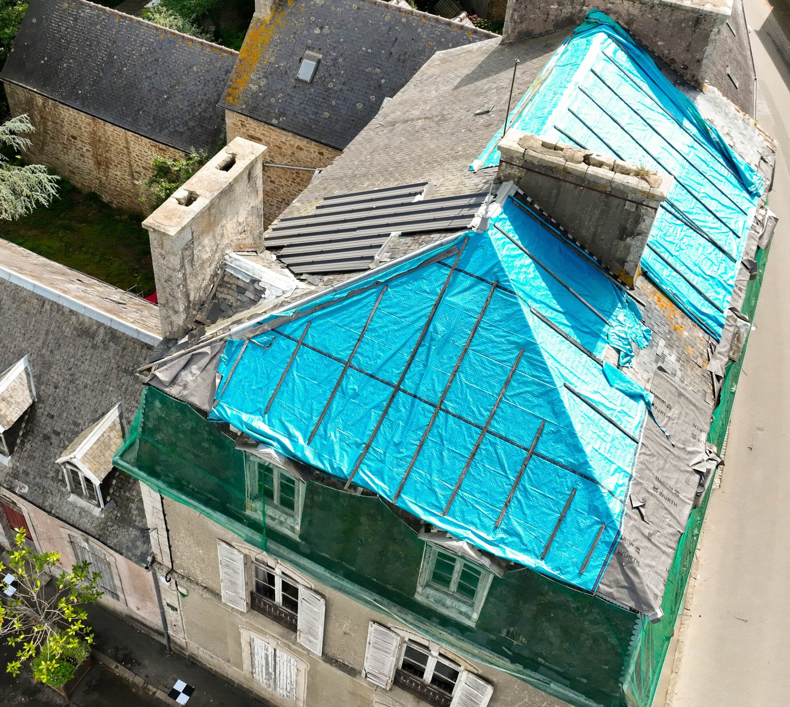 Prise de côtes d’une toiture